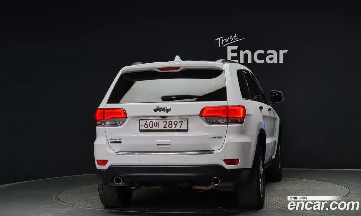 Jeep Cherokee 2013 3.0 гидро в Москве № 232676, фото 4