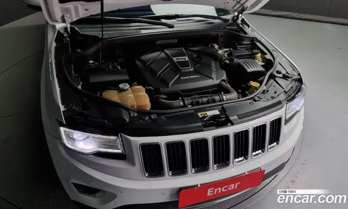 Jeep Cherokee 2013 3.0 гидро в Москве № 232676, фото 6