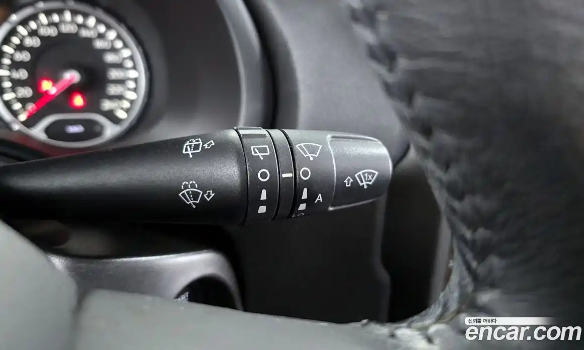 Jeep Renegade 2020 1.6 гидро в Москве № 232711, фото 17