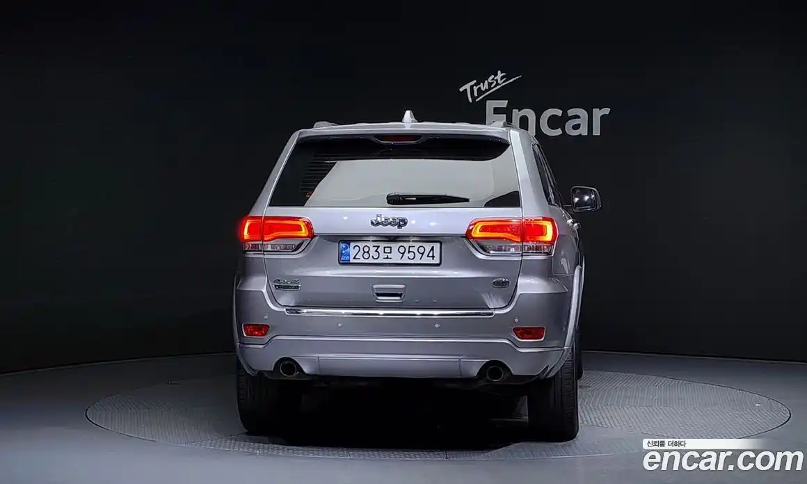 Jeep Cherokee 2014 3.0 гидро в Москве № 232717, фото 4