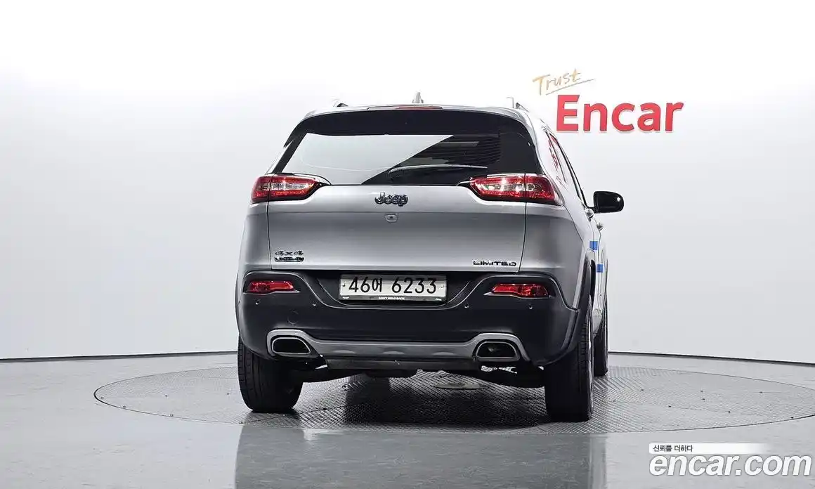 Jeep Cherokee 2015 2.0 гидро в Москве № 232748, фото 4