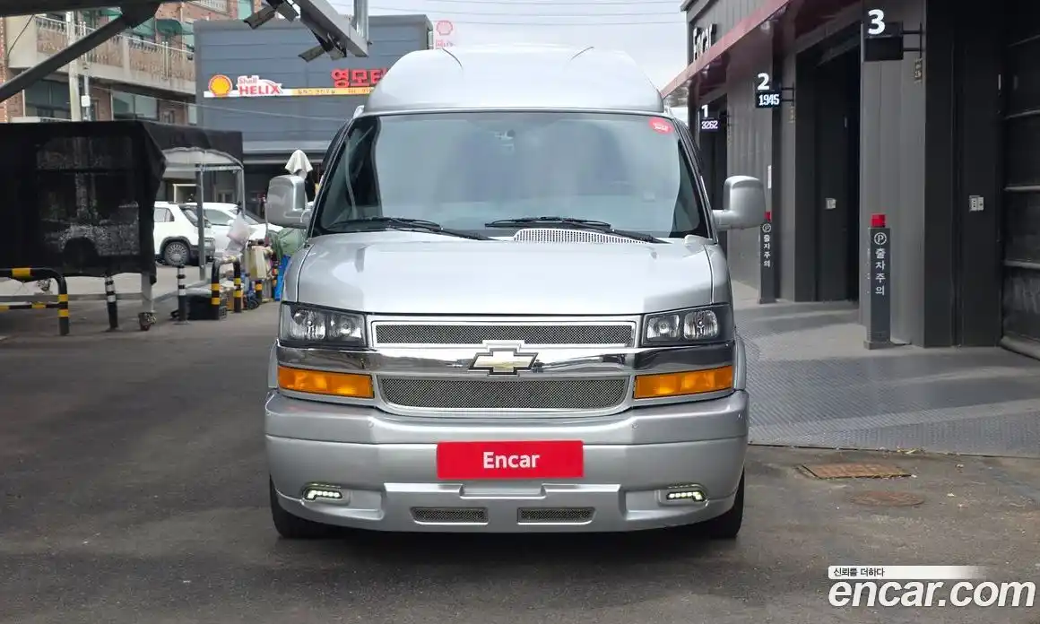Chevrolet Express Van 2017 6.0 гидро в Москве № 234733, фото 3