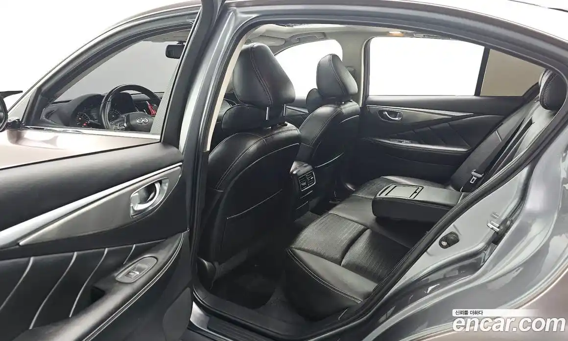 Infiniti Q50 2018 3.5 гидро в Москве № 256144, фото 12