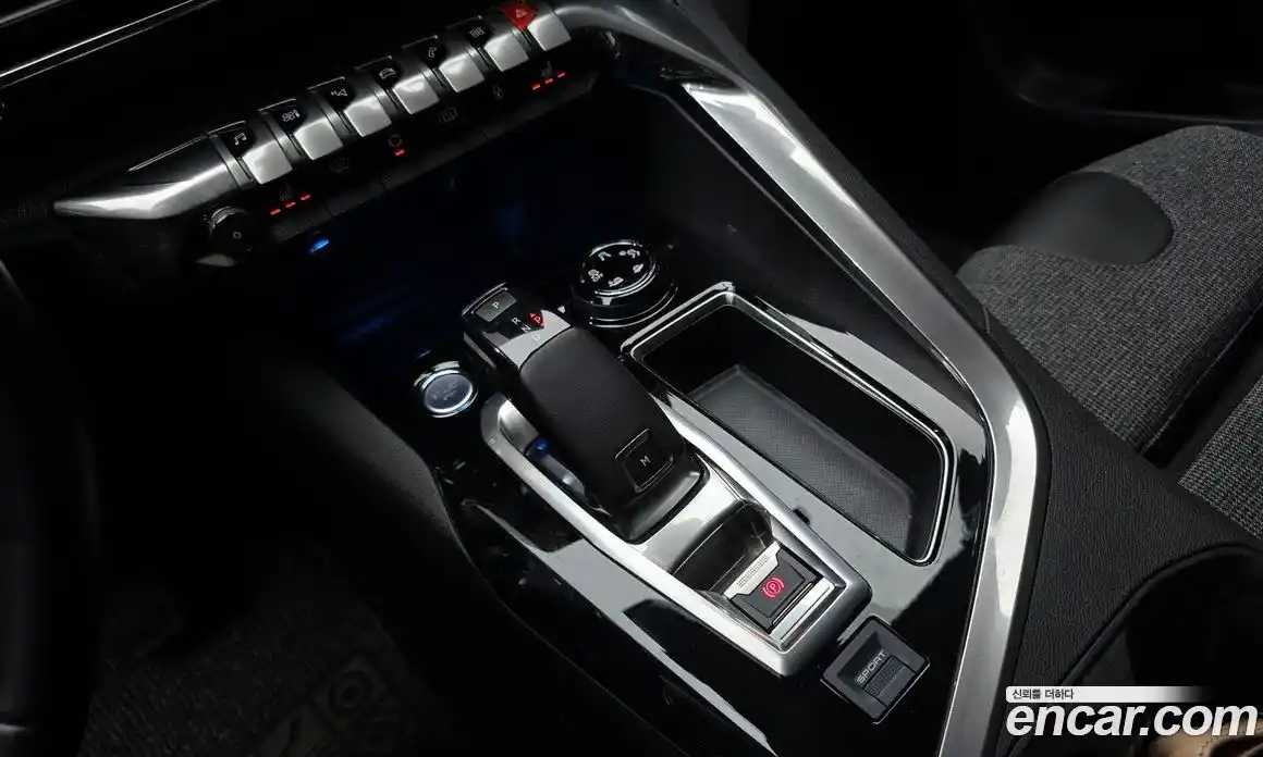 Peugeot 3008 2018 1.6 гидро в Москве № 256264, фото 9