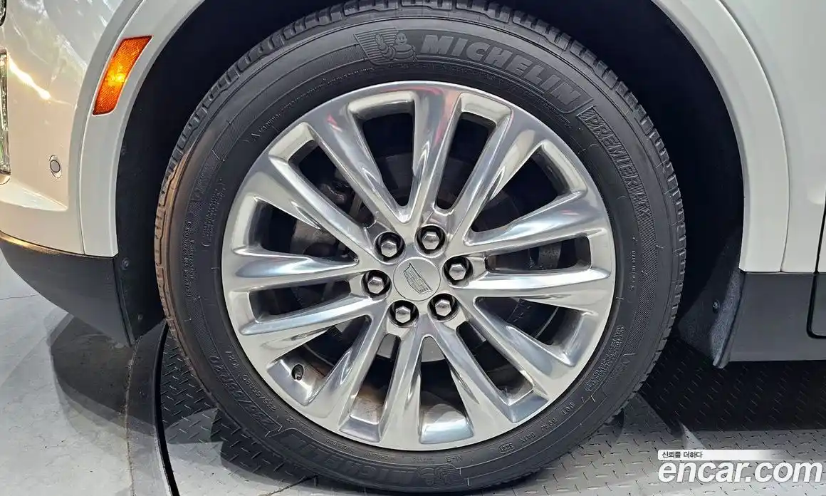 Cadillac XT5 2018 3.6 гидро в Москве № 256469, фото 5