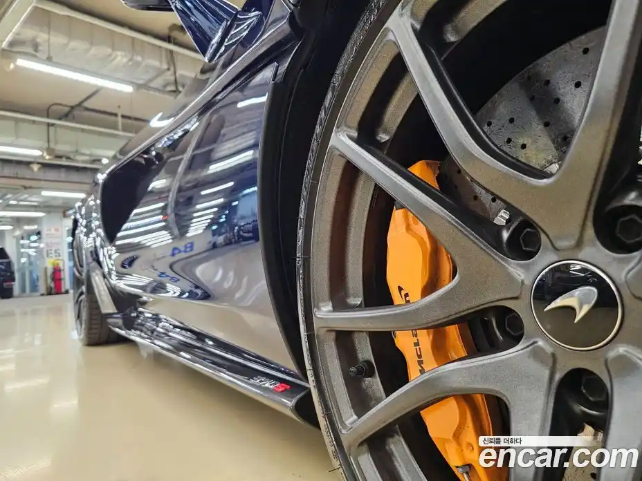 McLaren 570S 2019 3.8 гидро в Москве № 256913, фото 20