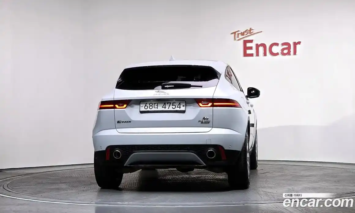 Jaguar E-Pace 2018 2.0 гидро в Москве № 262114, фото 4