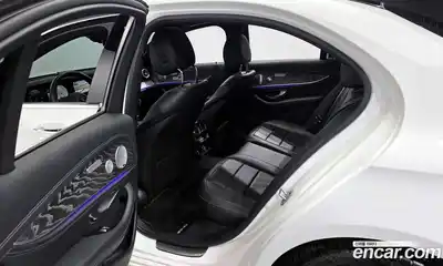Mercedes-Benz E-Class 2021 2.0 гидро, миниатюра 11