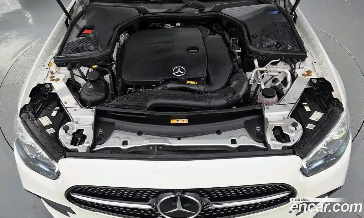Mercedes-Benz E-Class 2021 2.0 гидро, фото 6