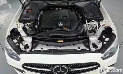 Mercedes-Benz E-Class 2021 2.0 гидро, миниатюра 6