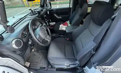 Jeep Wrangler 2012 2.8 гидро в Москве № 264879, миниатюра 7