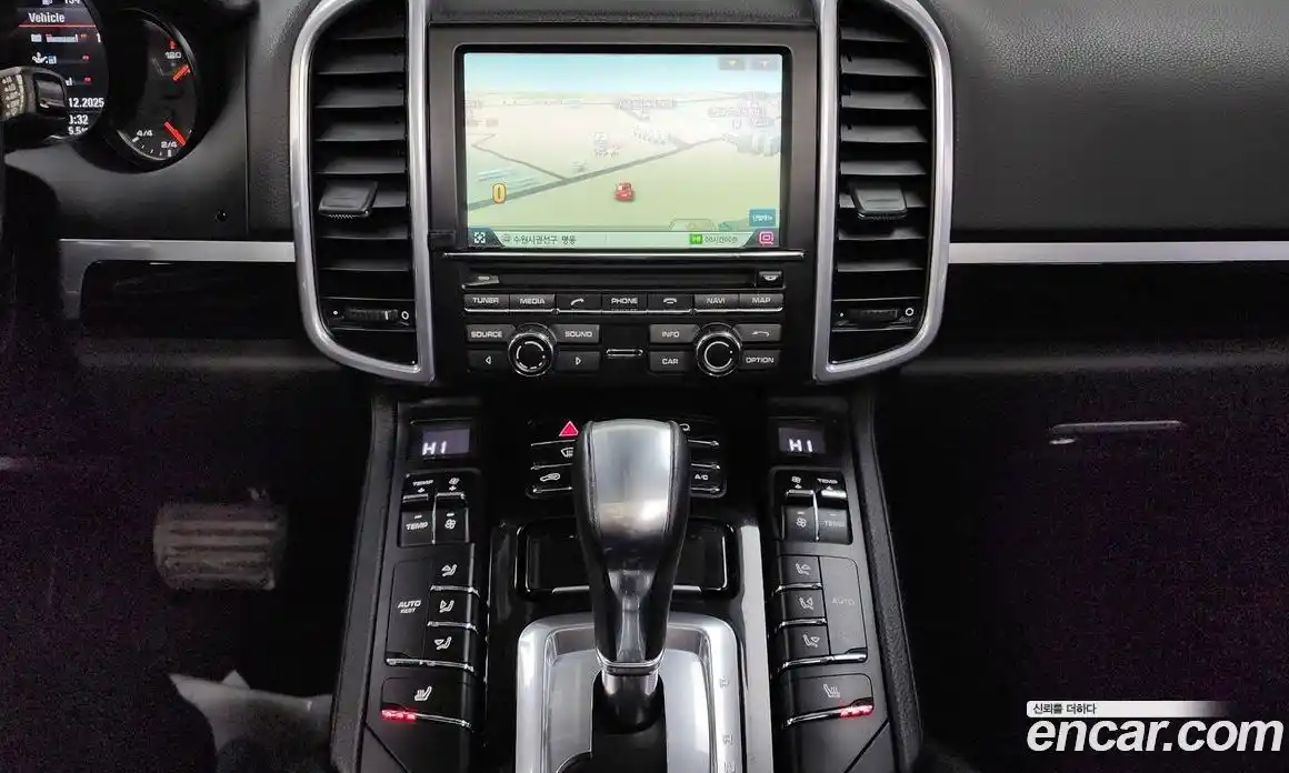 Porsche Cayenne 2015 3.0 гидро в Москве № 277502, фото 14