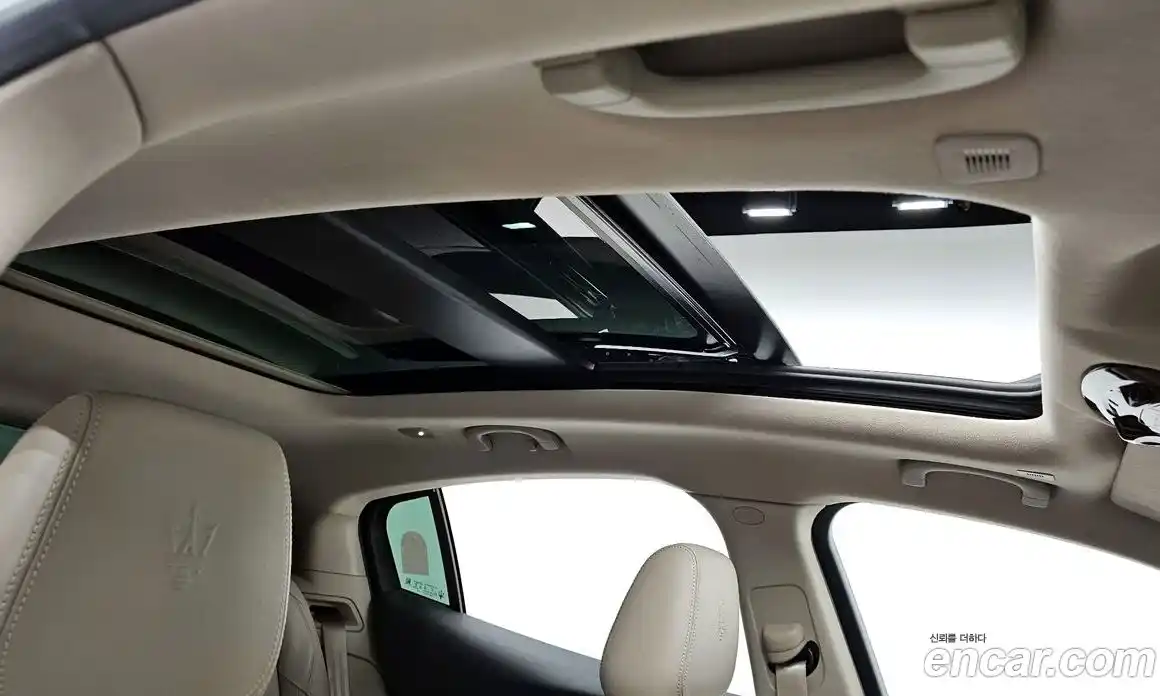 Maserati Grecale 2023 2.0 гидро в Москве № 282714, фото 18