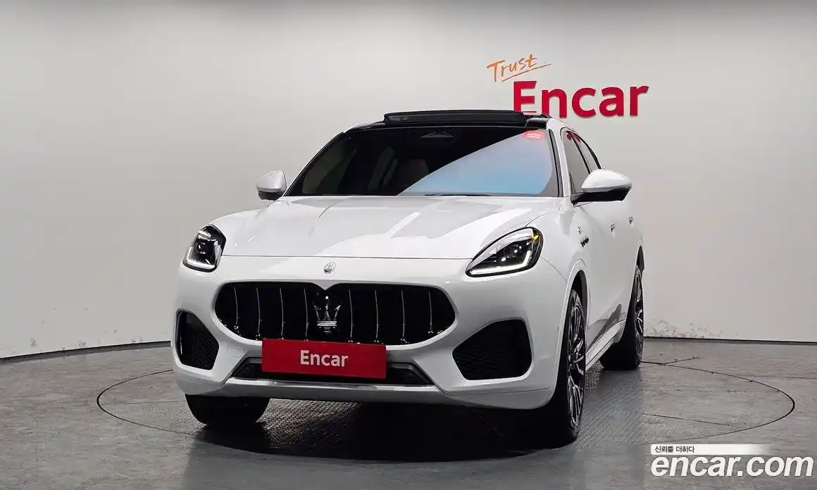 Maserati Grecale 2023 2.0 гидро в Москве № 282714, фото 3