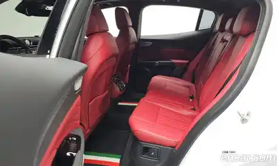 Maserati Grecale 2023 2.0 гидро в Москве № 282741, миниатюра 12