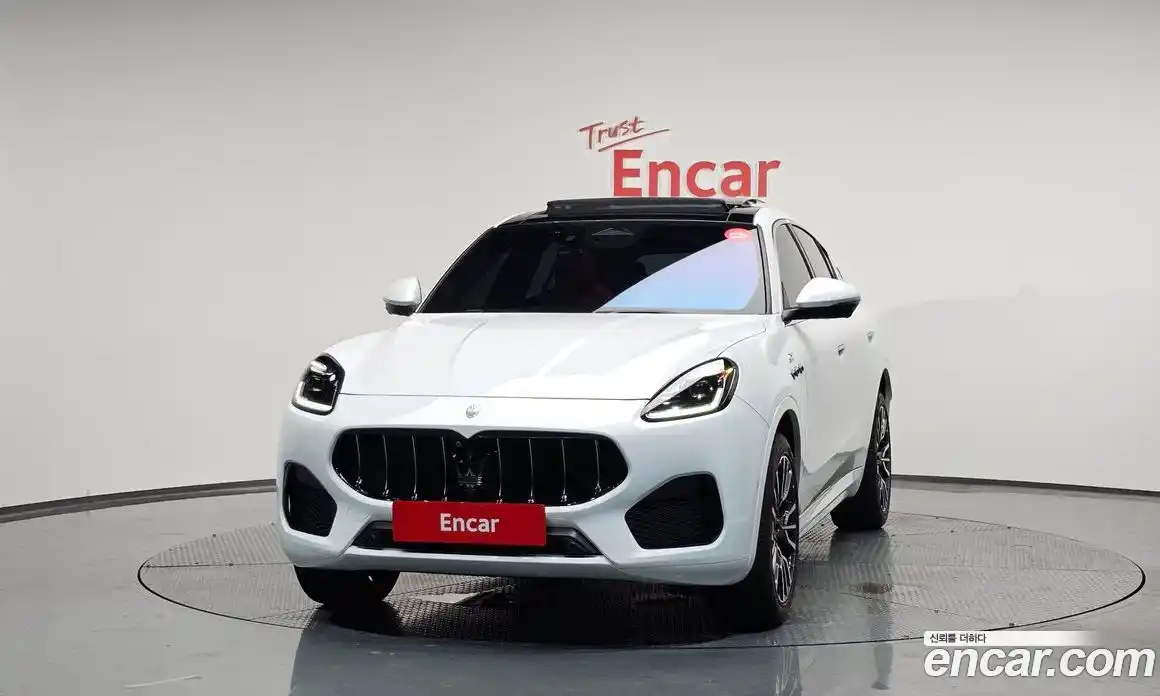 Maserati Grecale 2023 2.0 гидро в Москве № 282741, фото 3