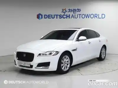 Jaguar XF, 2017