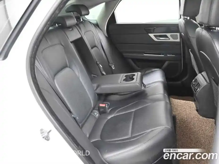 Jaguar XF 2017 2.0 гидро в Москве № 283923, фото 12