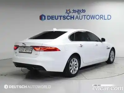 Jaguar XF 2017 2.0 гидро в Москве № 283923, миниатюра 2