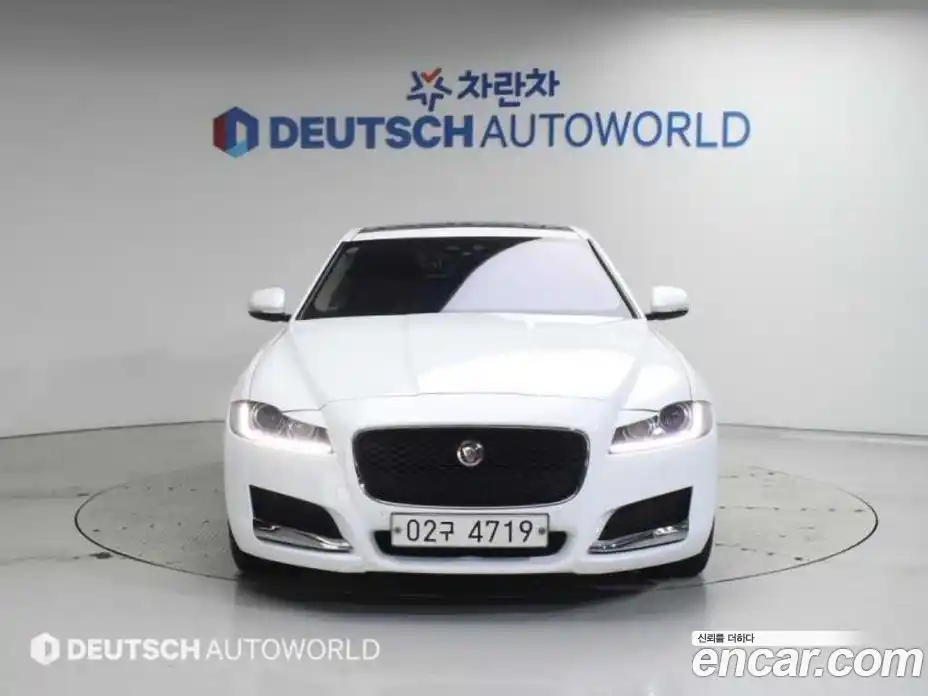 Jaguar XF 2017 2.0 гидро в Москве № 283923, фото 3