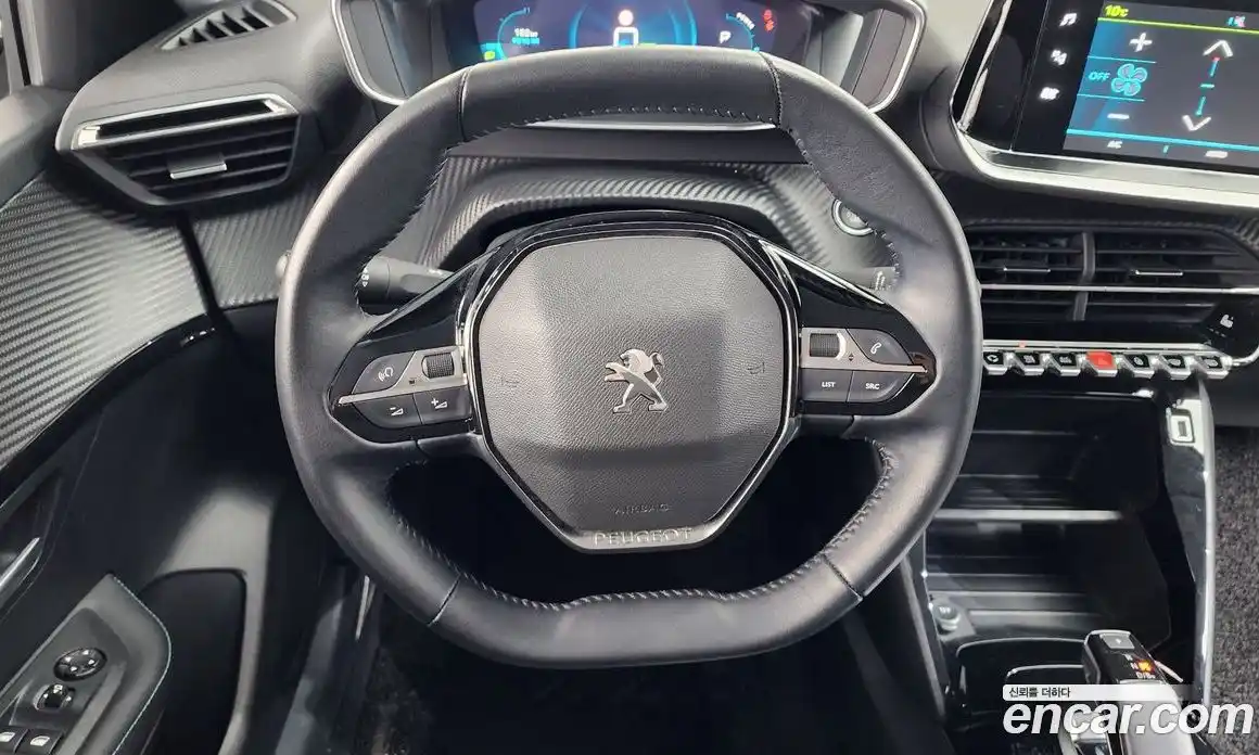 Peugeot 208 2022 0.1 гидро в Москве № 305670, фото 13