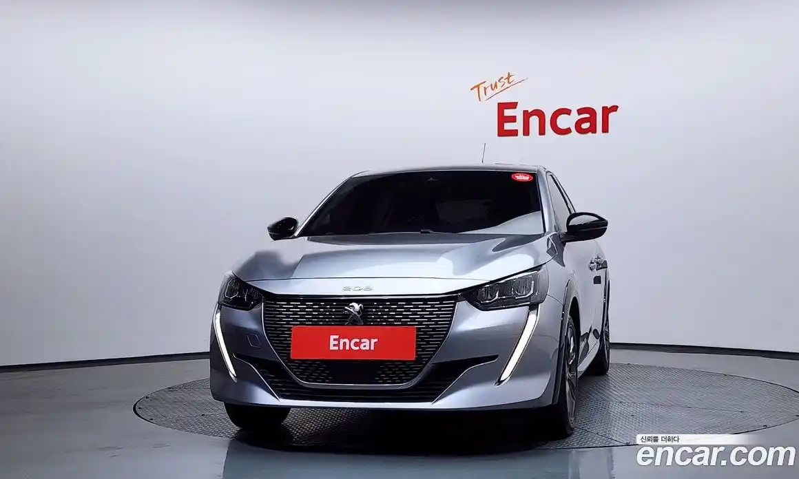 Peugeot 208 2022 0.1 гидро в Москве № 305670, фото 3