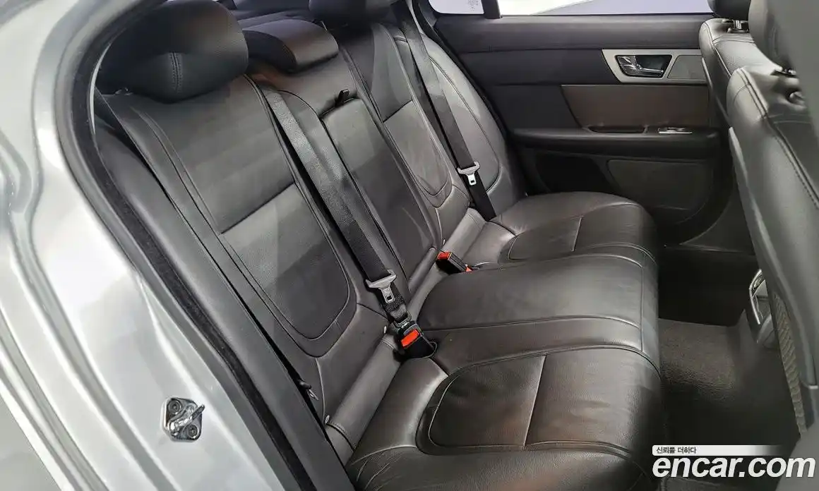 Jaguar XF 2014 2.2 гидро в Москве № 335830, фото 12