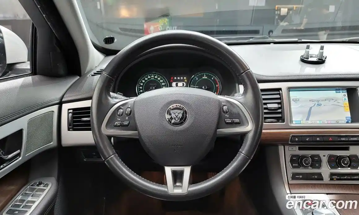 Jaguar XF 2014 2.2 гидро в Москве № 335830, фото 14