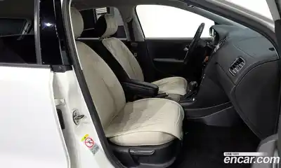 Volkswagen Polo 2014 1.6 гидро в Москве № 357896, миниатюра 11