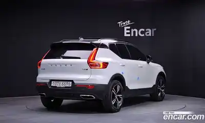 Volvo XC40 2020 2.0 гидро в Москве № 373925, миниатюра 2