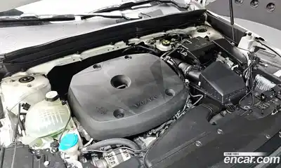 Volvo XC40 2020 2.0 гидро в Москве № 373925, миниатюра 6