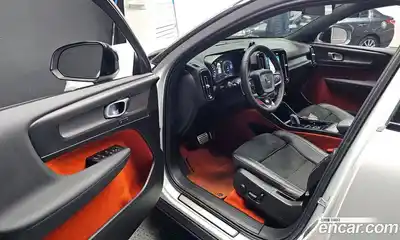 Volvo XC40 2020 2.0 гидро в Москве № 373925, миниатюра 10