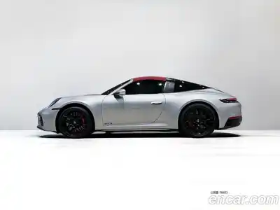 Porsche 911, 2023