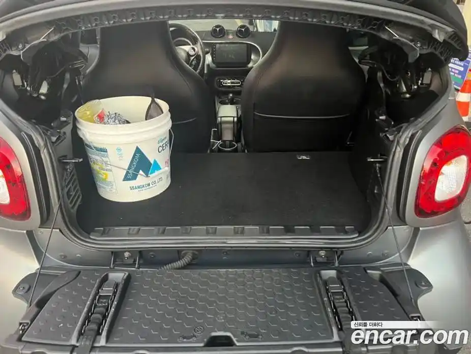Smart Fortwo 2018 0.3 гидро в Москве № 376130, фото 9