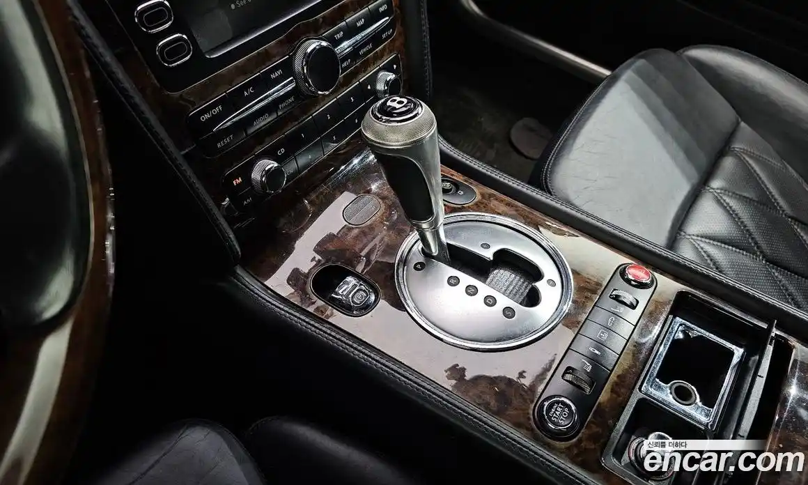 Bentley Flying Spur 2007 6.0 гидро в Москве № 387181, фото 9