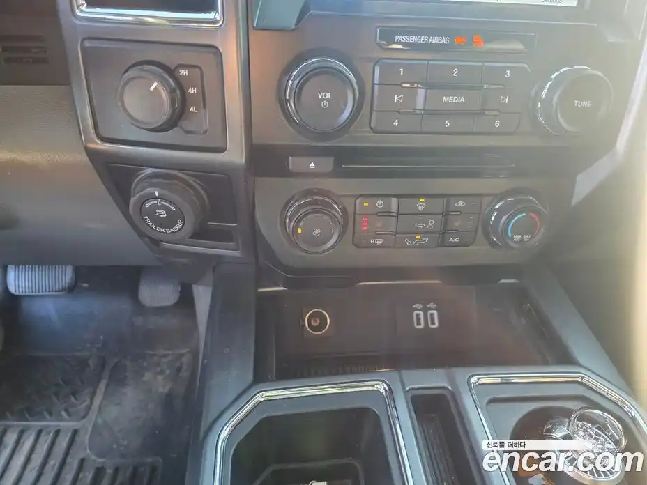 Ford F150 2016 5.0 гидро в Москве № 403616, фото 12