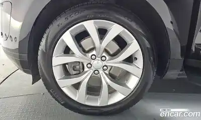 Land Rover Range-Rover Evoque 2022 2.0 гидро в Москве № 416239, миниатюра 4
