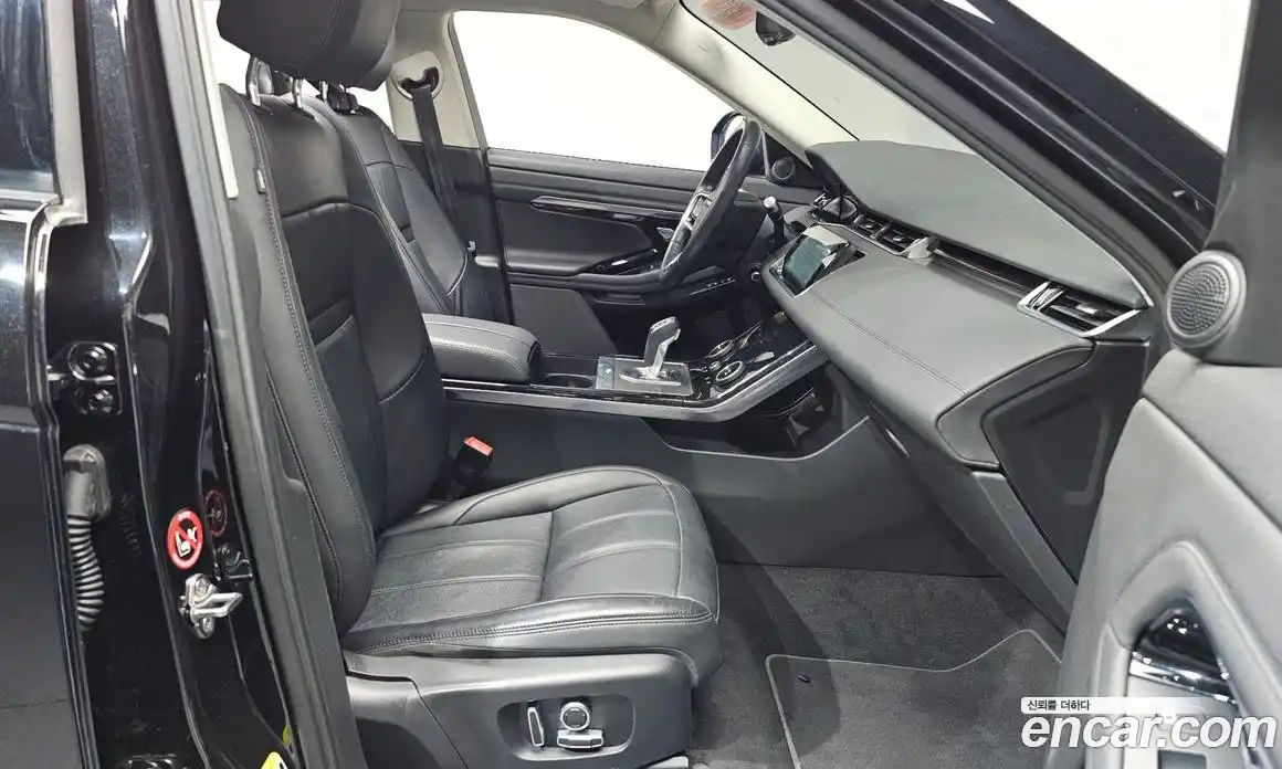 Land Rover Range-Rover Evoque 2022 2.0 гидро в Москве № 416239, фото 10
