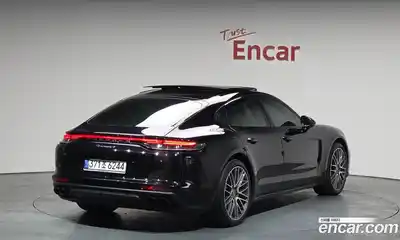 Porsche Panamera, 2021