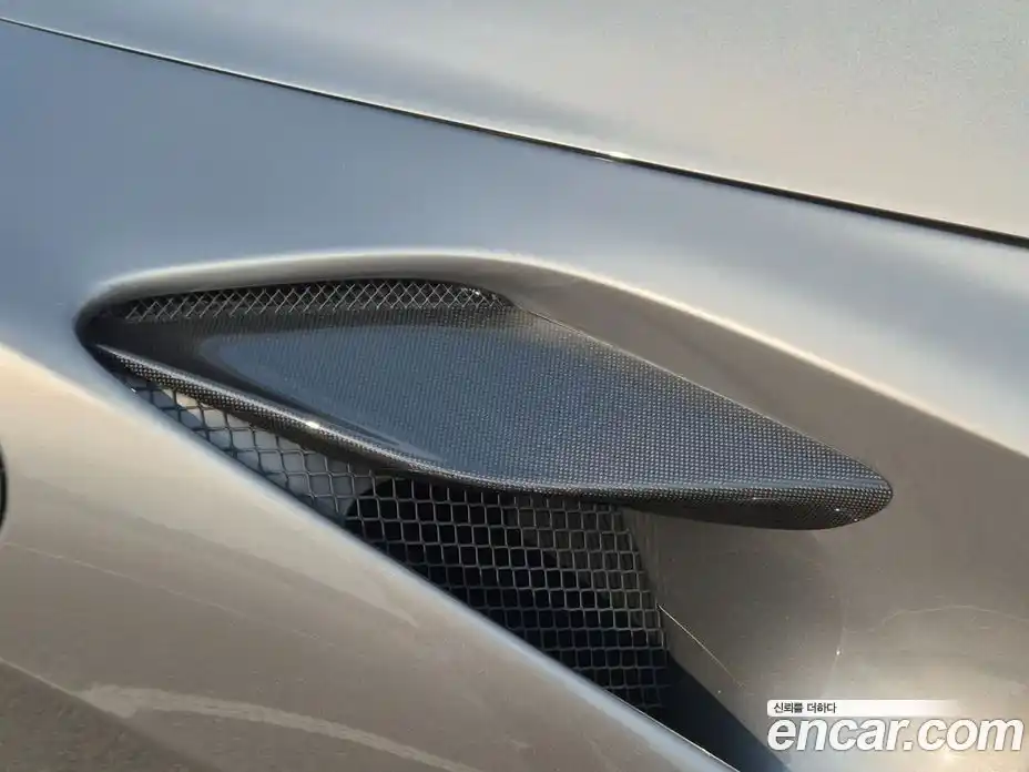 Ferrari F8 2021 3.9 гидро в Москве № 433750, фото 18