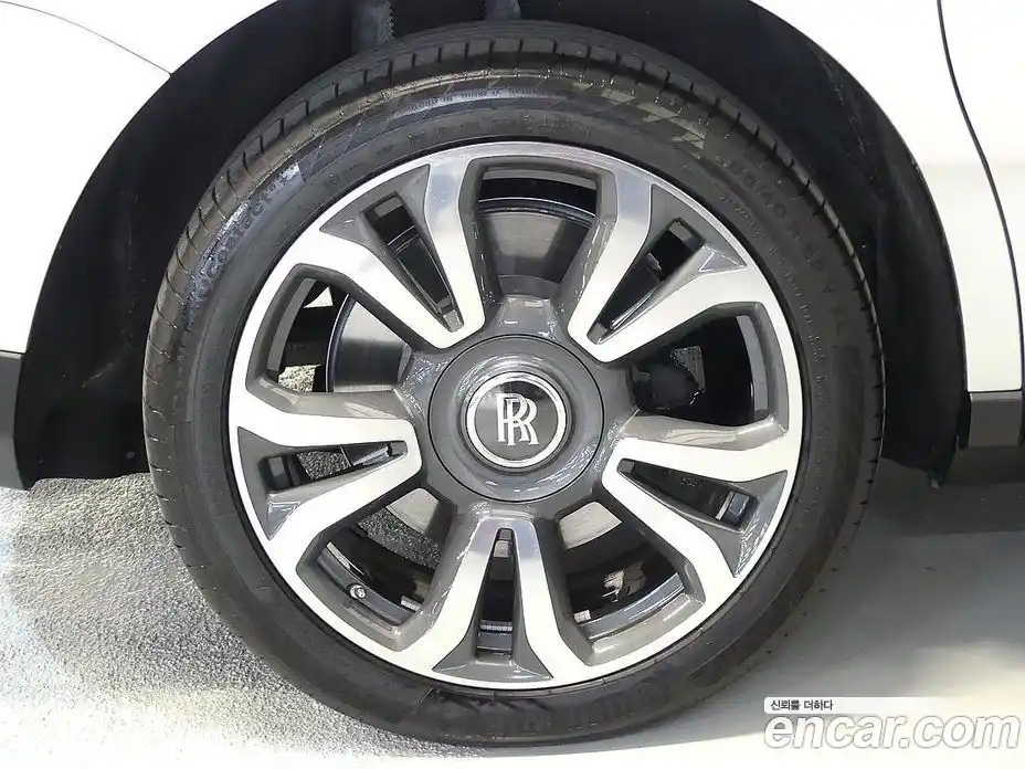 Rolls-Royce Cullinan 2023 6.7 гидро в Москве № 474807, фото 4