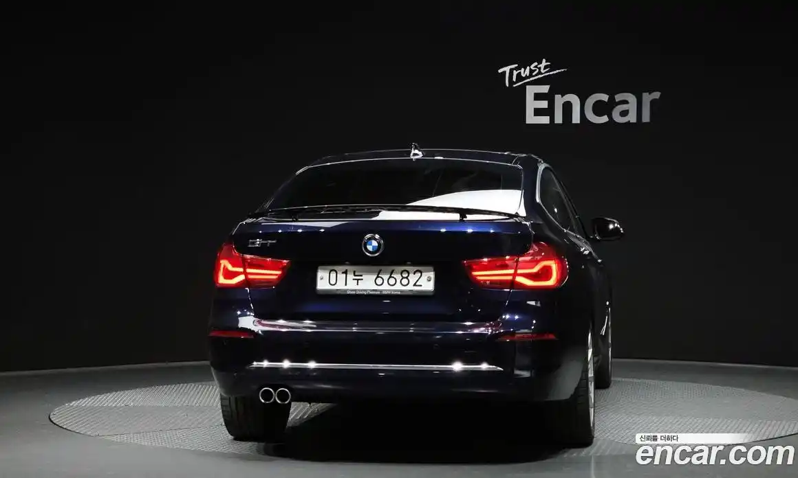 BMW 3-Series 2018 2.0 гидро в Москве № 493358, фото 4