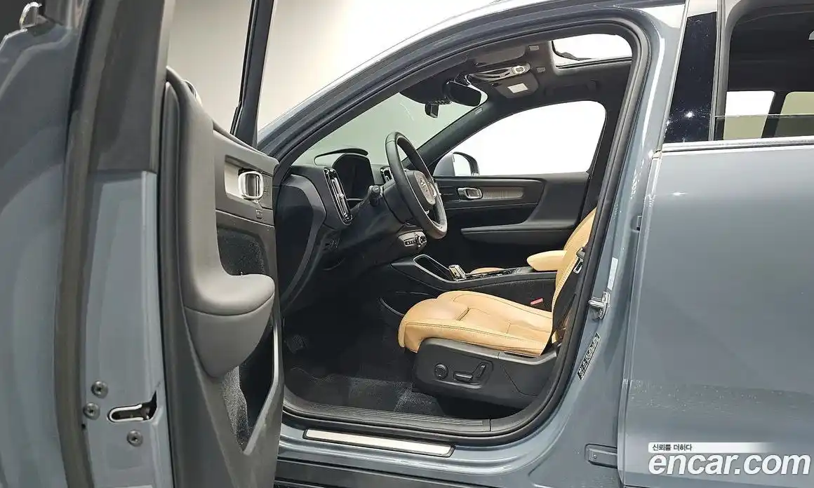 Volvo XC40 2020 2.0 гидро в Москве № 497539, фото 10