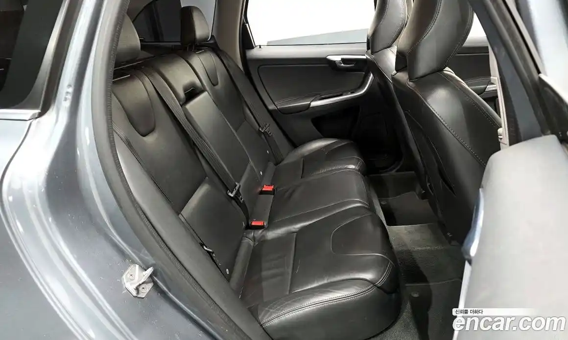 Volvo XC60 2017 2.0 гидро в Москве № 497750, фото 12
