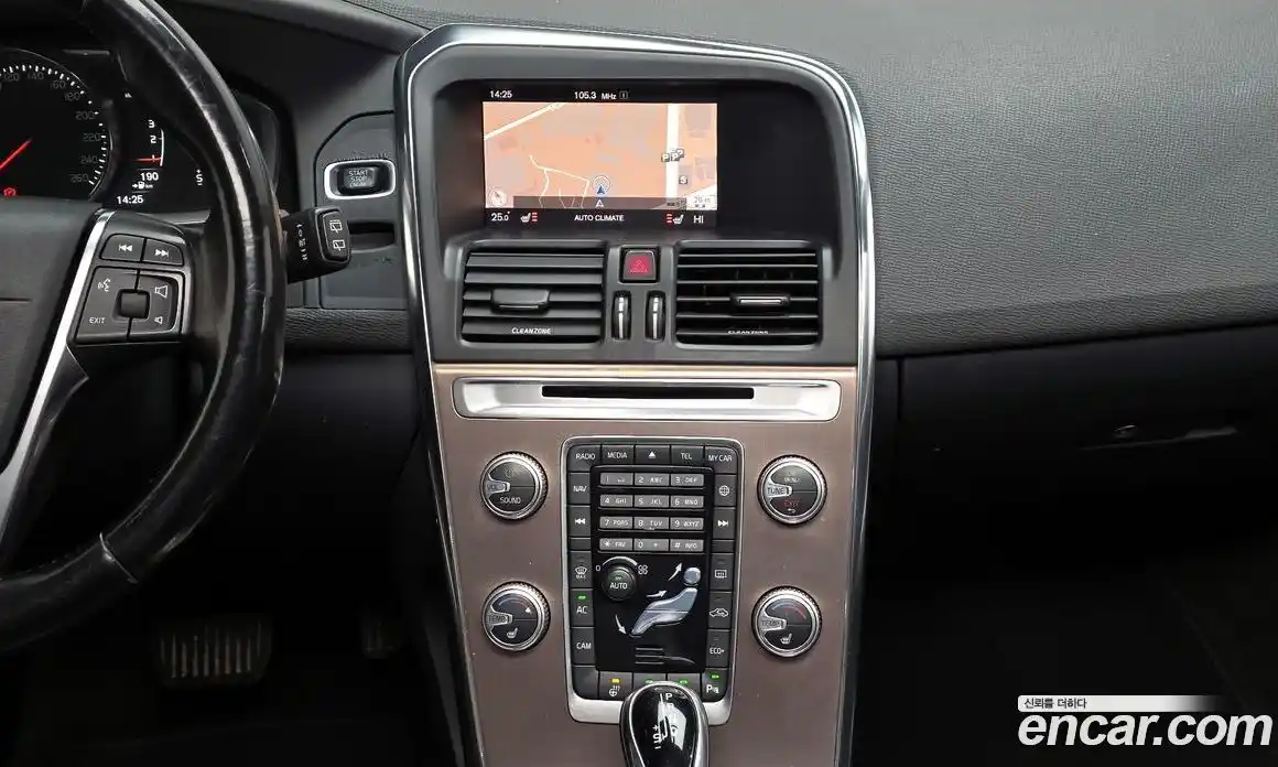 Volvo XC60 2017 2.0 гидро в Москве № 497750, фото 14