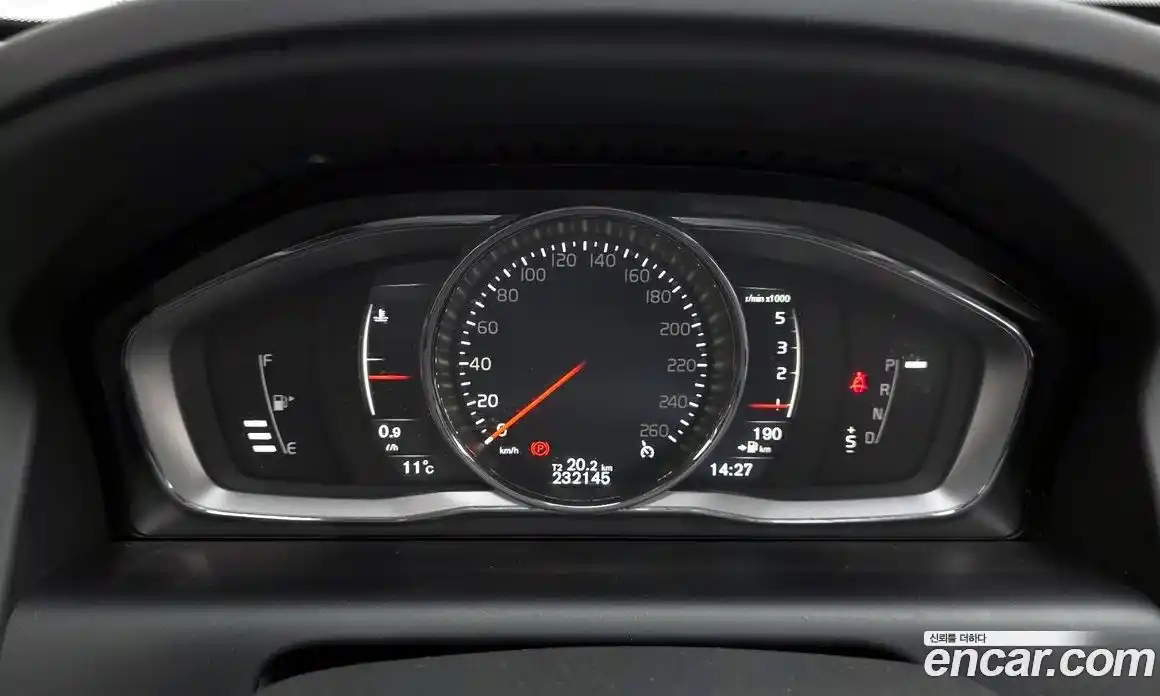Volvo XC60 2017 2.0 гидро в Москве № 497750, фото 8