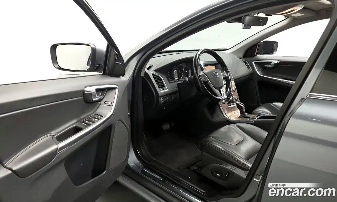 Volvo XC60 2017 2.0 гидро в Москве № 497750, фото 10