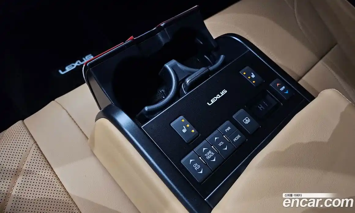 Lexus ES 2023 2.5 гидро в Москве № 499578, фото 17