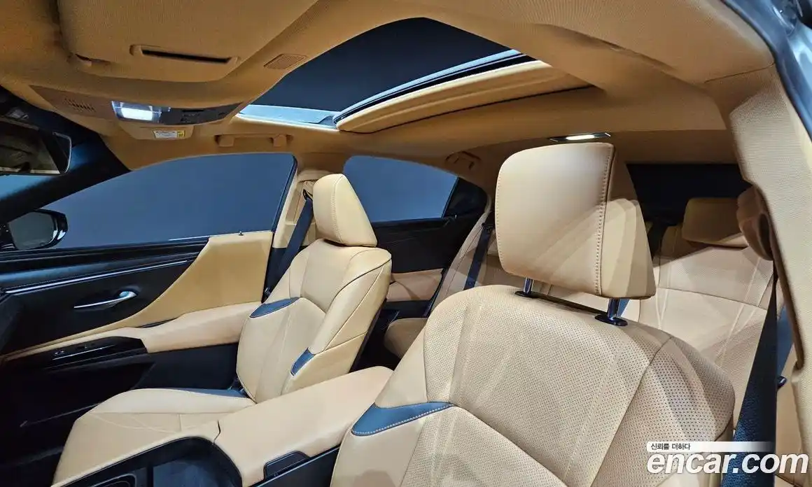 Lexus ES 2023 2.5 гидро в Москве № 499578, фото 18