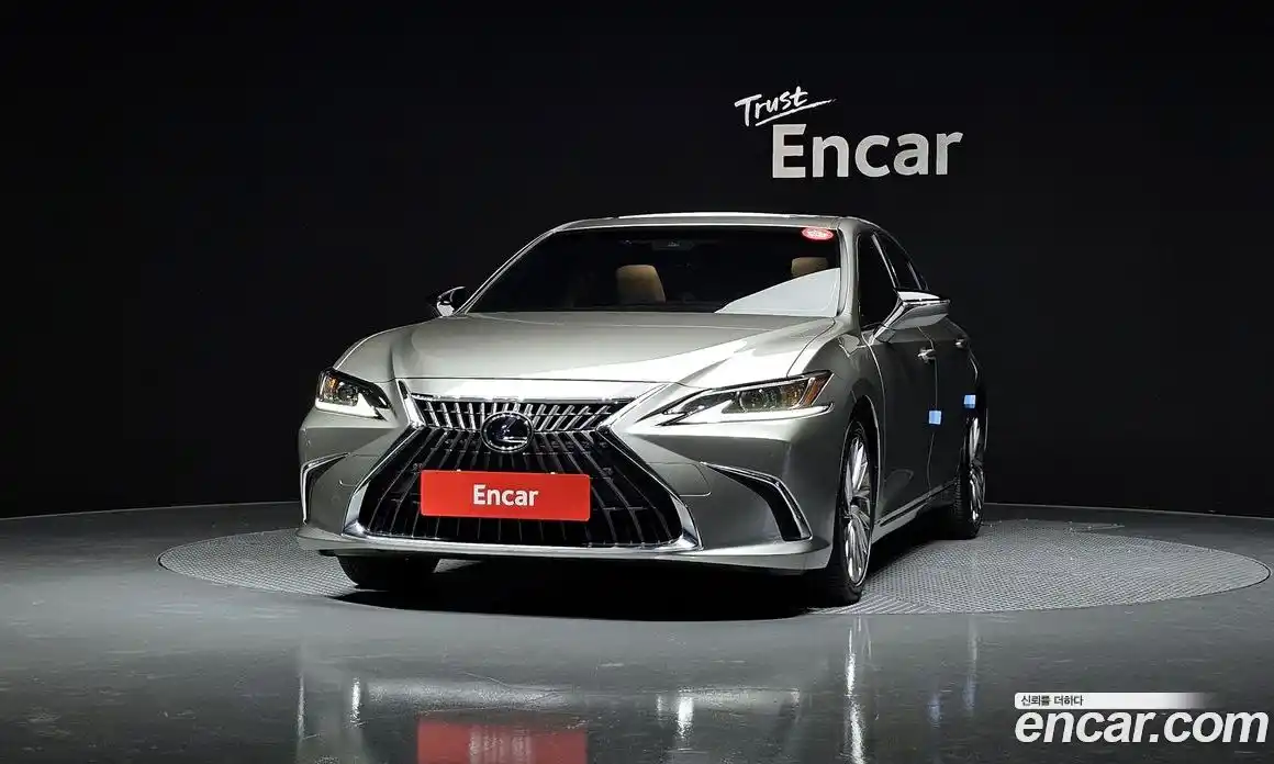 Lexus ES 2023 2.5 гидро в Москве № 499578, фото 3